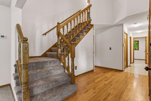 1933 Charlton Street, West Saint Paul, MN 55118