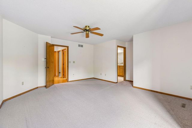 1933 Charlton Street, West Saint Paul, MN 55118