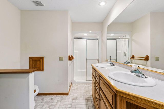 1933 Charlton Street, West Saint Paul, MN 55118