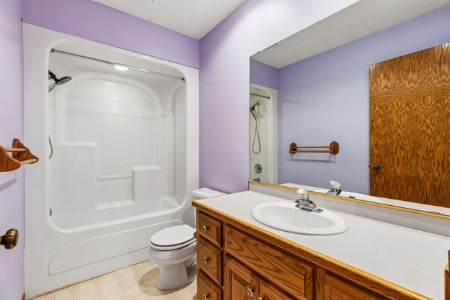 1933 Charlton Street, West Saint Paul, MN 55118