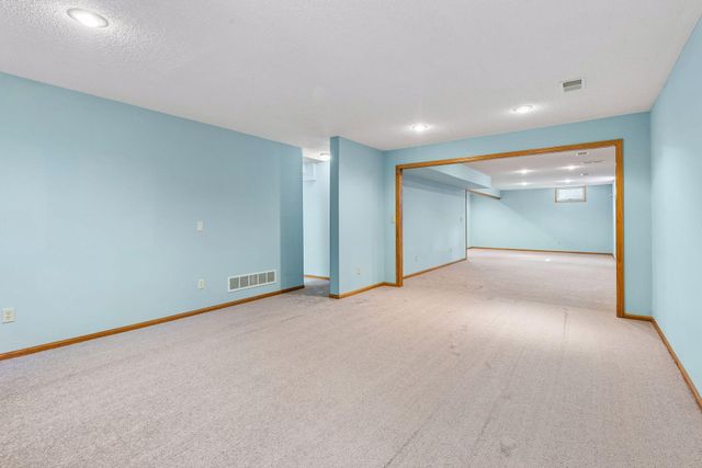 1933 Charlton Street, West Saint Paul, MN 55118