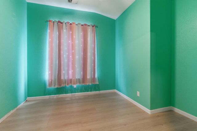 1014 Foxfire Dr, Manteca, CA 95337