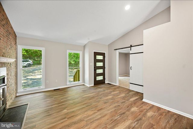 291 RIVER VIEW DR, Harpers Ferry, WV 25425