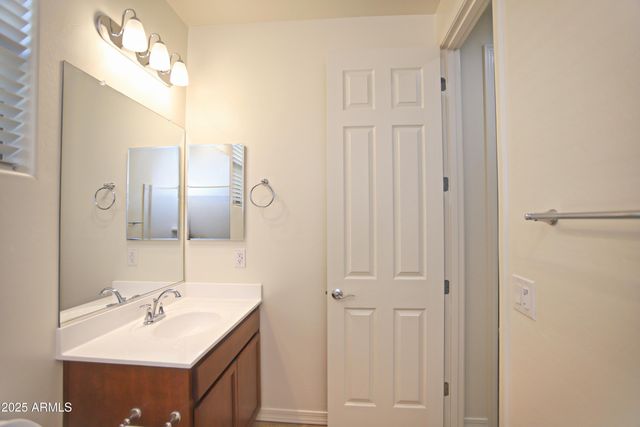 879 W FINCH Drive, San Tan Valley, AZ 85140