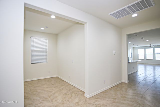879 W FINCH Drive, San Tan Valley, AZ 85140