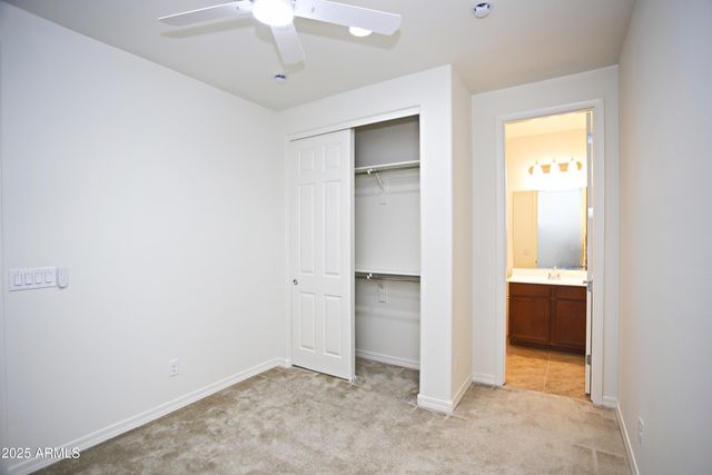 879 W FINCH Drive, San Tan Valley, AZ 85140