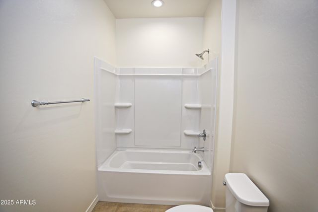 879 W FINCH Drive, San Tan Valley, AZ 85140