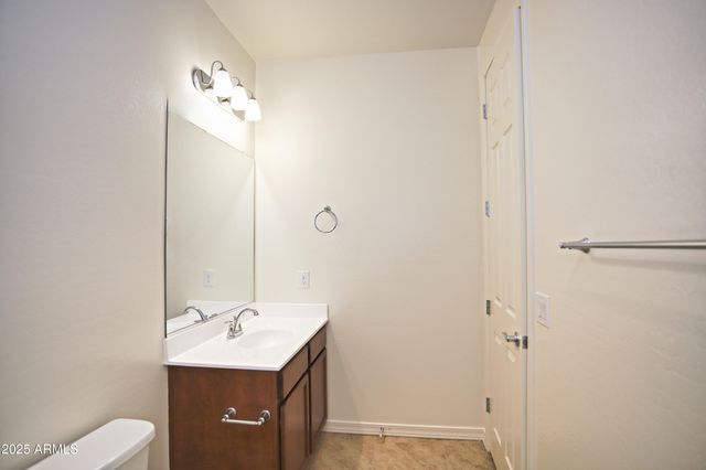 879 W FINCH Drive, San Tan Valley, AZ 85140
