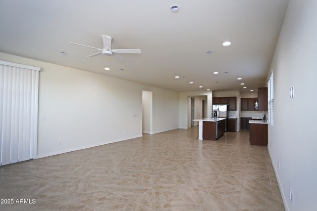 879 W FINCH Drive, San Tan Valley, AZ 85140