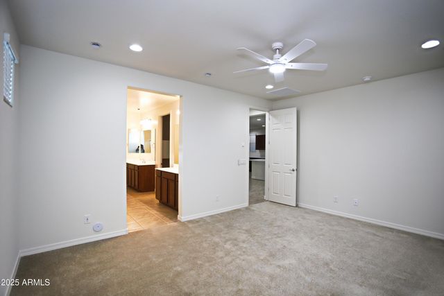 879 W FINCH Drive, San Tan Valley, AZ 85140