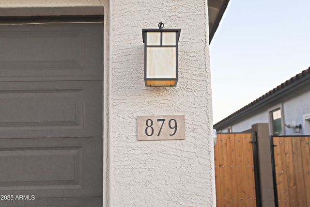 879 W FINCH Drive, San Tan Valley, AZ 85140
