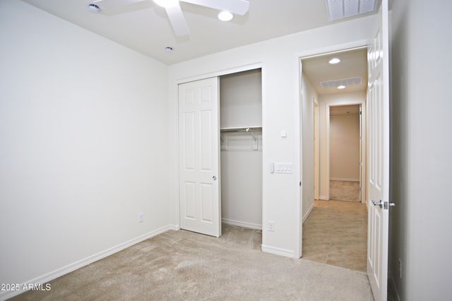 879 W FINCH Drive, San Tan Valley, AZ 85140
