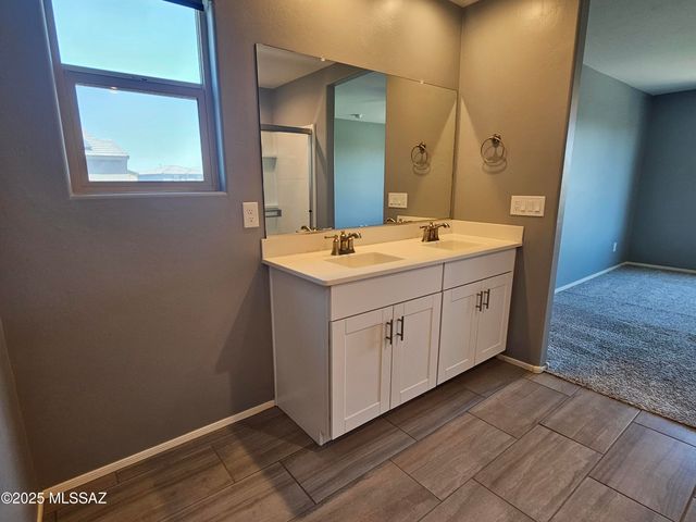 10679 W Golson Drive, Marana, AZ 85653