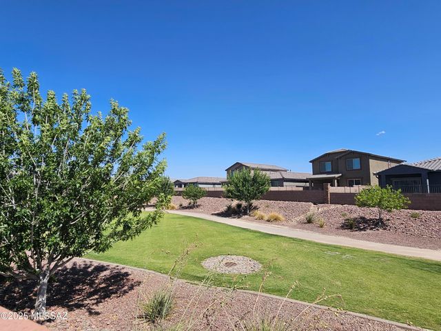 10679 W Golson Drive, Marana, AZ 85653