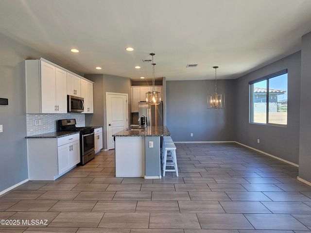 10679 W Golson Drive, Marana, AZ 85653