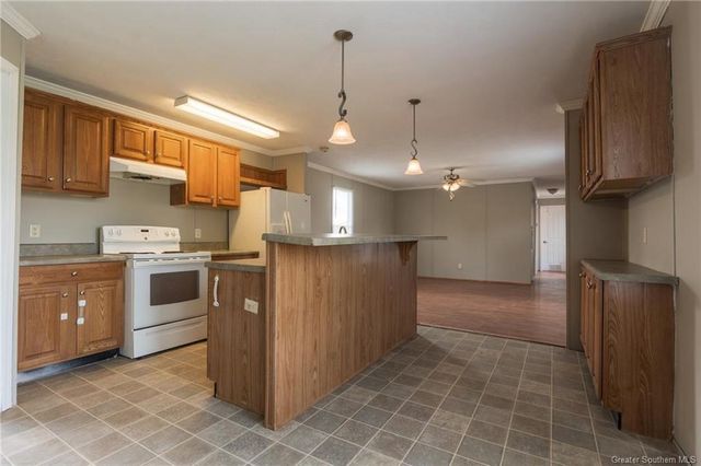 2488 Donnelly, Westlake, LA 70669