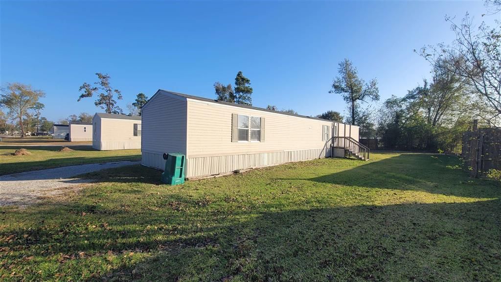 2488 Donnelly, Westlake, LA 70669