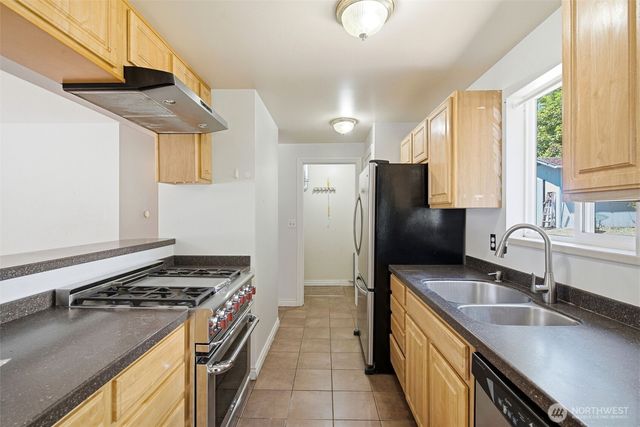 4258 S 158Th Street, Tukwila, WA 98188