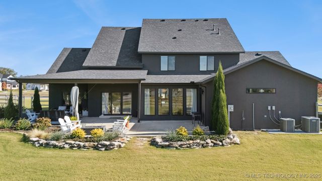 18826 E Chokeberry Street, Owasso, OK 74055