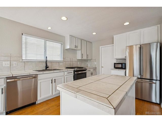 3690 E 92nd Pl, Thornton, CO 80229