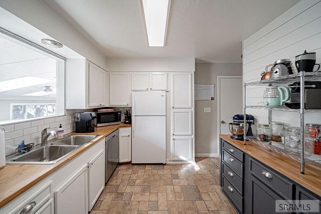 670 Garfield Street, Idaho Falls, ID 83401