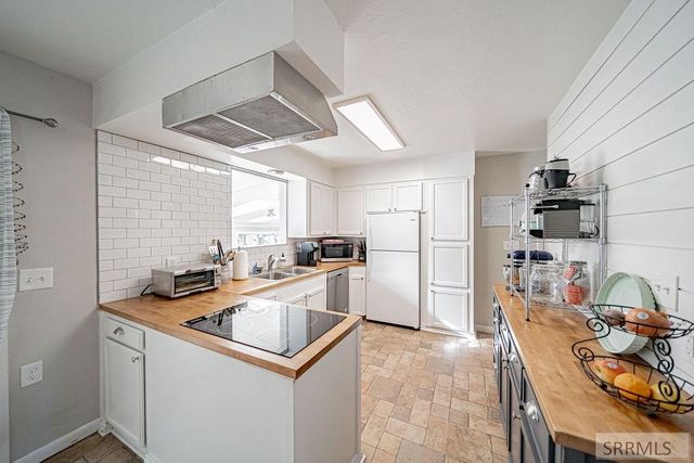 670 Garfield Street, Idaho Falls, ID 83401