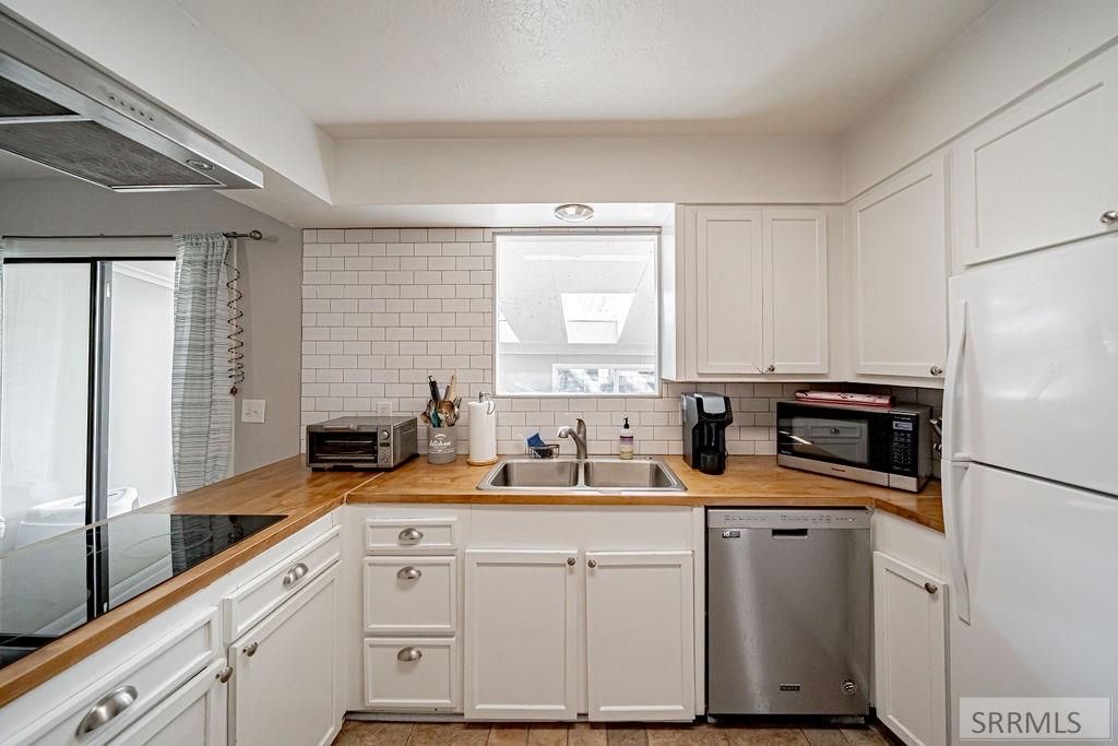Image 9 of property listing at 670 Garfield Street, Idaho Falls, ID 83401