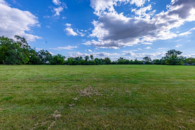 255 W Romeo Road, Romeoville, IL 60446
