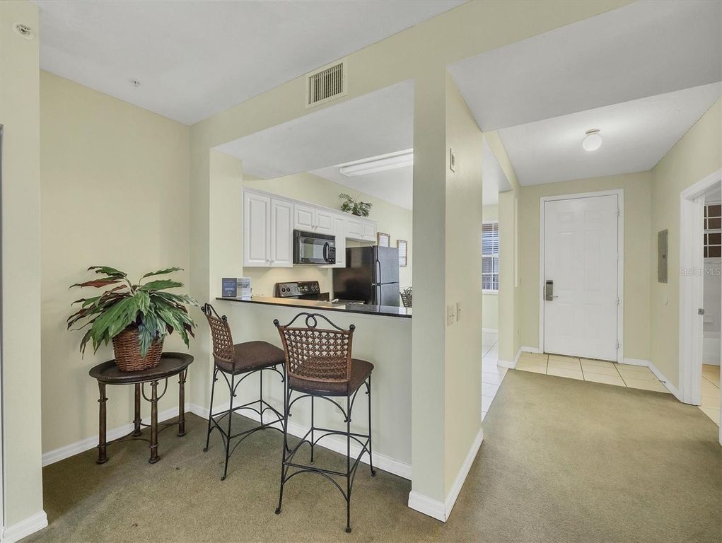 Image 9 of property listing at 3506 54TH DRIVE W 104, Bradenton, FL 34210
