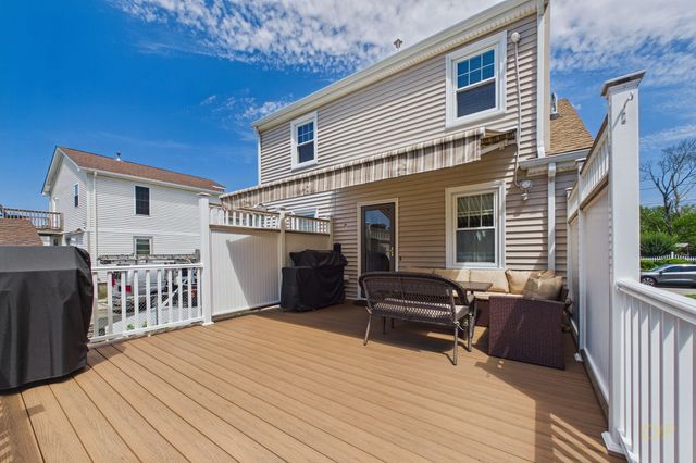 261 Ames St, Fall River, MA 02721