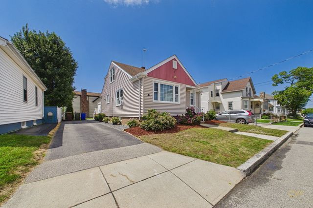 261 Ames St, Fall River, MA 02721