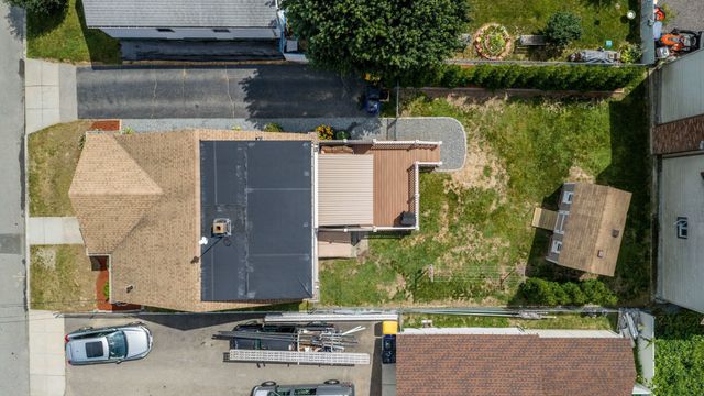 261 Ames St, Fall River, MA 02721