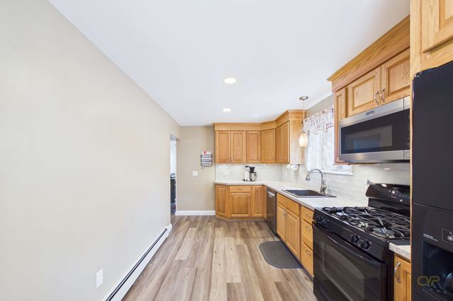 261 Ames St, Fall River, MA 02721