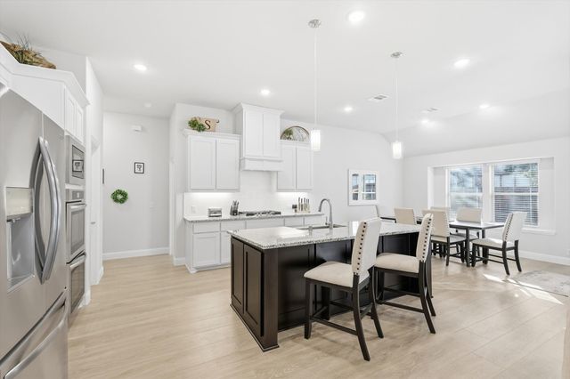 1125 Cardinal Drive, Midlothian, TX 76065