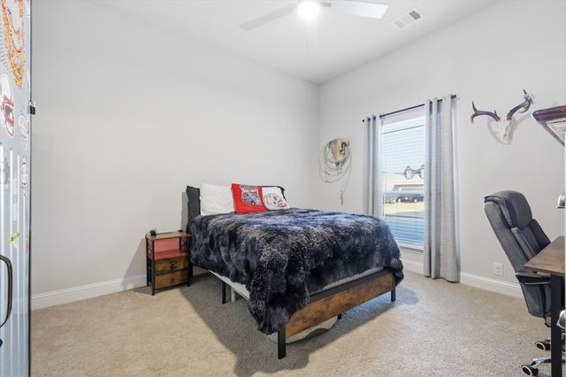 1125 Cardinal Drive, Midlothian, TX 76065