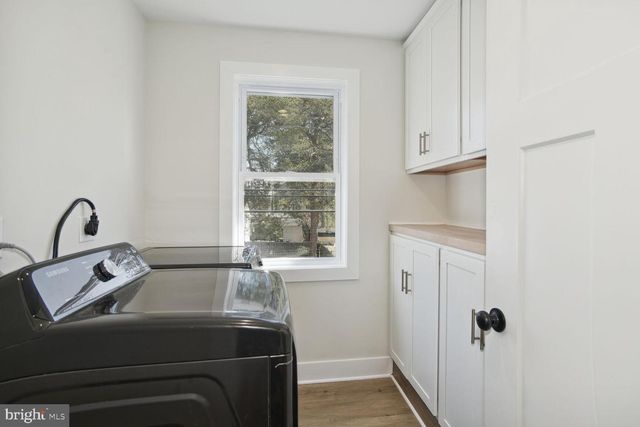 8012 CATHERINE AVE, Pasadena, MD 21122