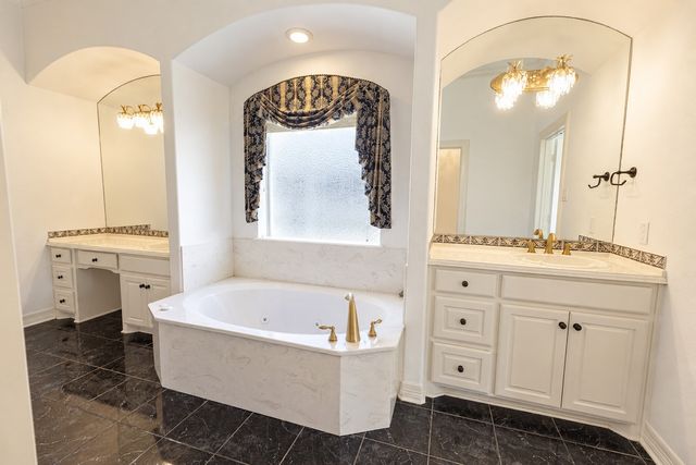 1428 Windmill Hill Lane, Cedar Hill, TX 75104