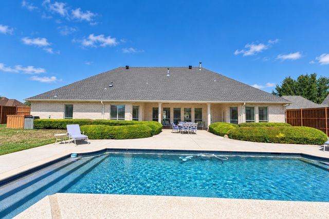1428 Windmill Hill Lane, Cedar Hill, TX 75104