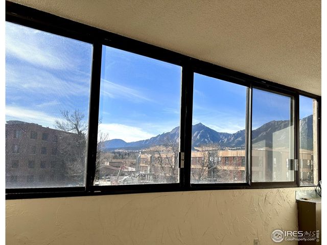 805 29th St 404, Boulder, CO 80303