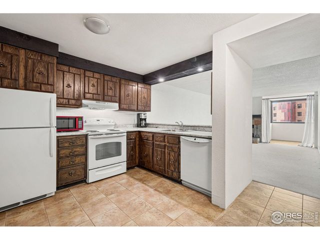 805 29th St 404, Boulder, CO 80303