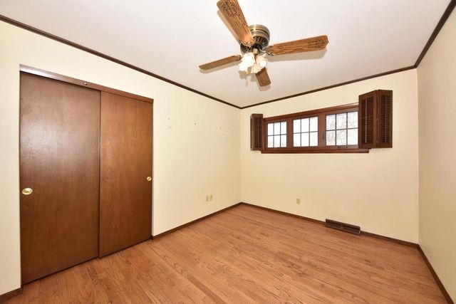 2431 E Dale AVENUE, Cudahy, WI 53110