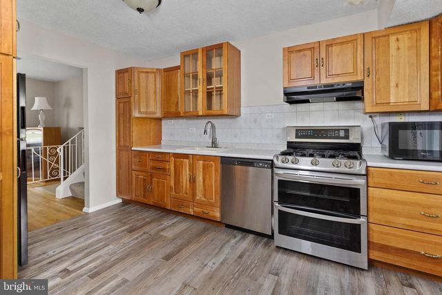 7 HEMPSTEAD RD, Hamilton, NJ 08610