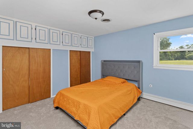 7 HEMPSTEAD RD, Hamilton, NJ 08610