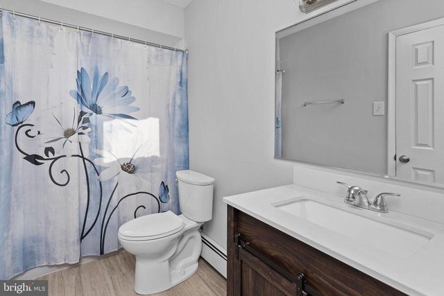7 HEMPSTEAD RD, Hamilton, NJ 08610
