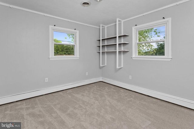 7 HEMPSTEAD RD, Hamilton, NJ 08610