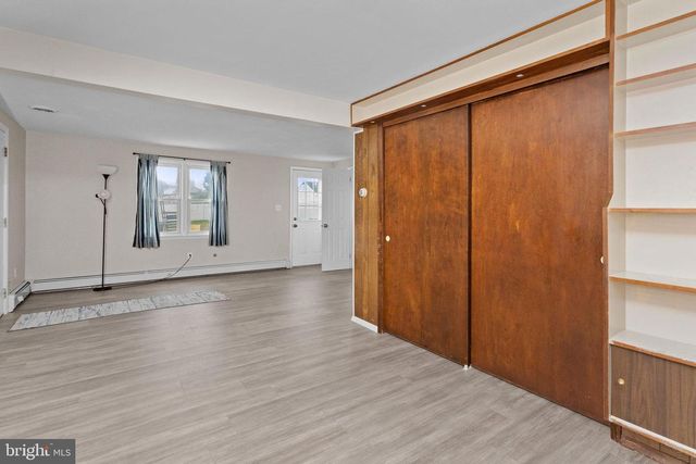 7 HEMPSTEAD RD, Hamilton, NJ 08610