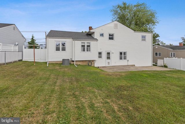 7 HEMPSTEAD RD, Hamilton, NJ 08610