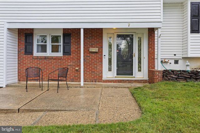 7 HEMPSTEAD RD, Hamilton, NJ 08610