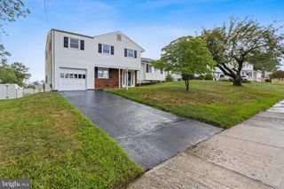 7 HEMPSTEAD RD, Hamilton, NJ 08610