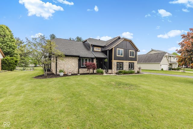 3781 S Creekside Drive, New Palestine, IN 46163